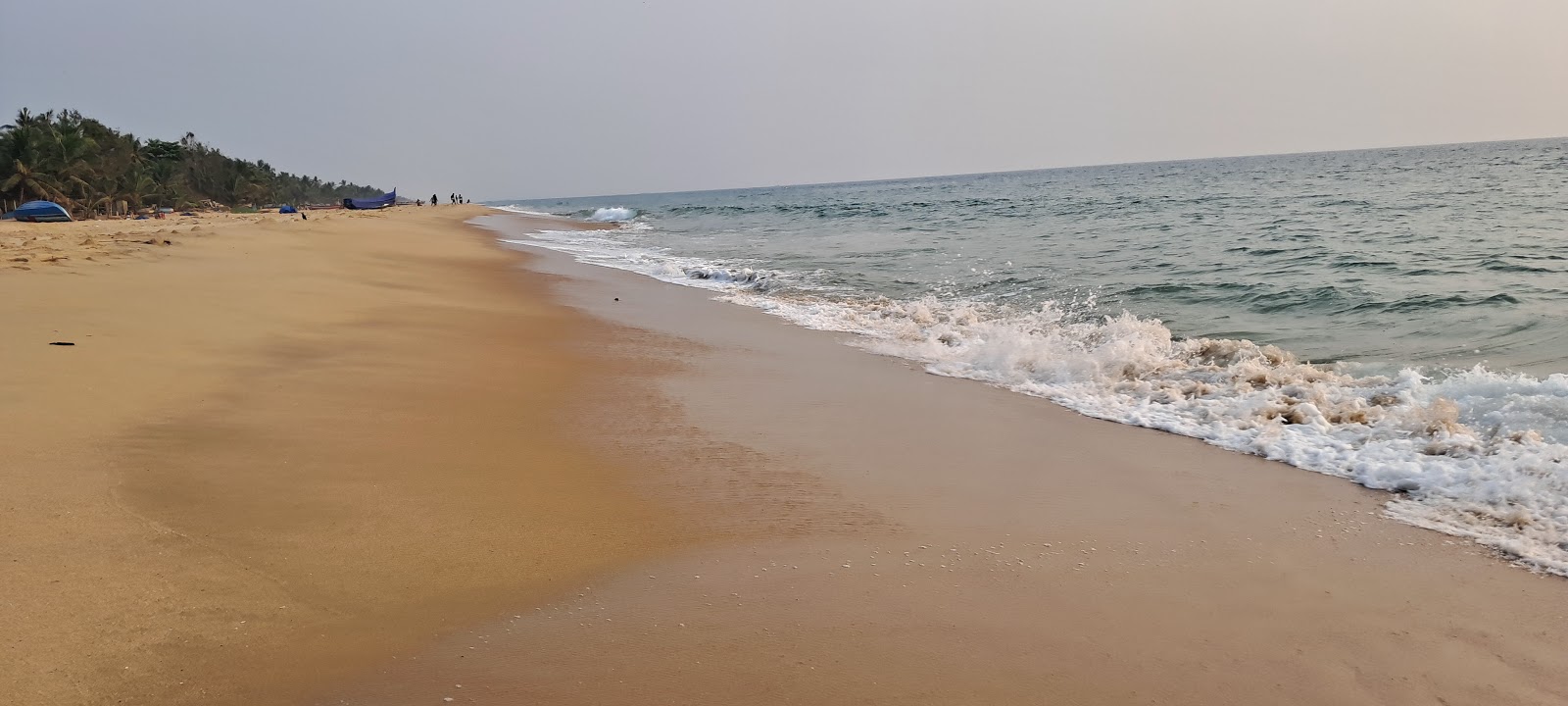 Φωτογραφία του Kayikkara Beach με επίπεδο καθαριότητας εν μέρει καθαρό
