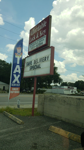 Locksmith «Affordable Lock & Security Solutions - Tampa», reviews and photos, 13908 N Florida Ave, Tampa, FL 33613, USA