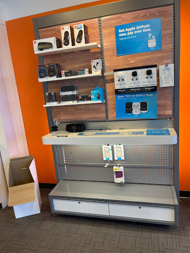 Cell Phone Store «AT&T Authorized Retailer - Hurstbourne Pkwy», reviews and photos, 1890 S Hurstbourne Pkwy Ste 1, Louisville, KY 40220, USA