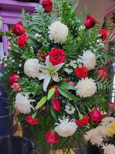 Florist «Morning Pond Flowers & Design», reviews and photos, 899 Blooming Grove Turnpike, Vails Gate, NY 12584, USA