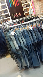 Unica Jeans