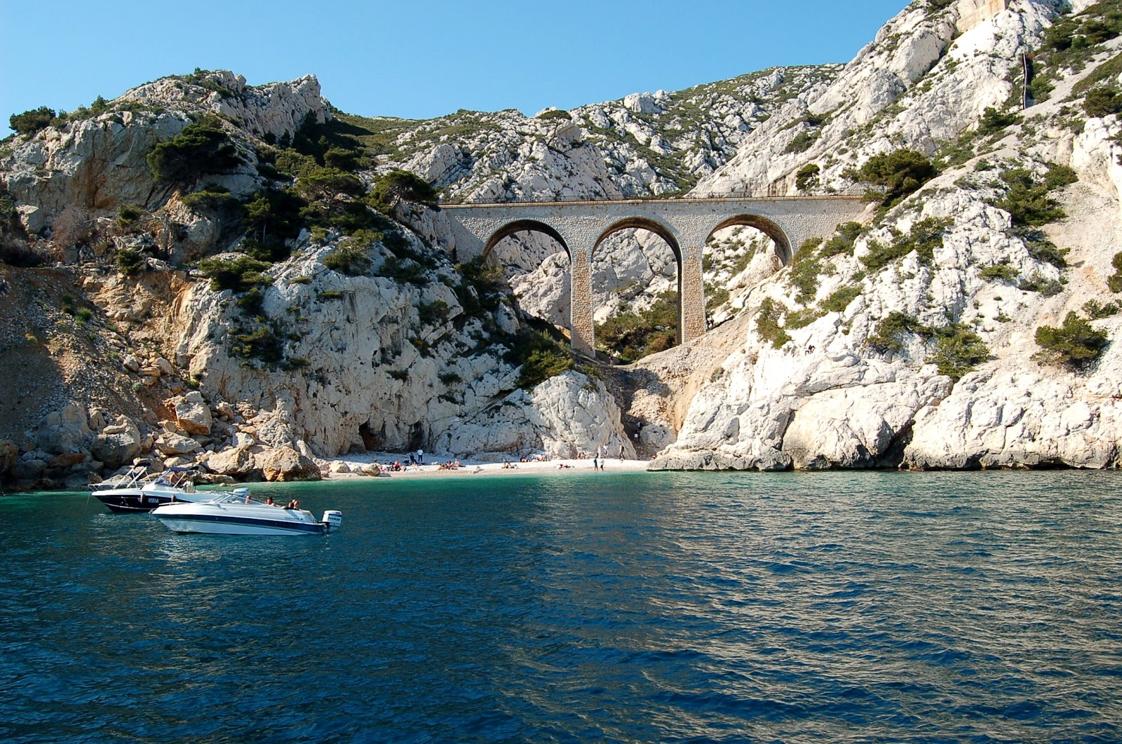 Foto di Calanque de l'Erevine con molto pulita livello di pulizia