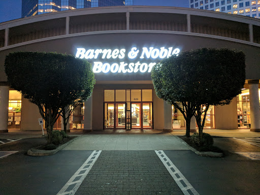 Book Store «Barnes & Noble», reviews and photos, 626 106th Ave NE, Bellevue, WA 98004, USA