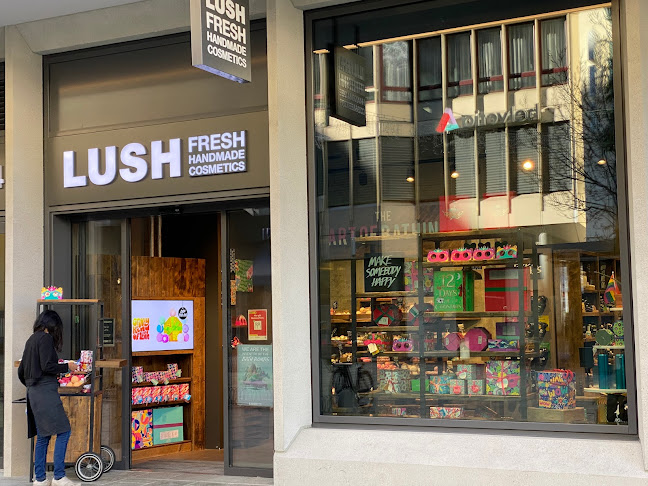 Kommentare und Rezensionen über LUSH Fresh Handmade Cosmetics