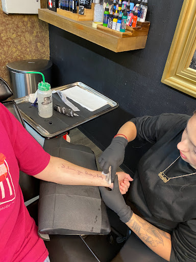 Tattoo Shop «Tattoos By Mundo», reviews and photos, 85 N 11th St, Beaumont, TX 77702, USA