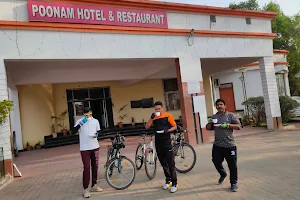 POONAM RESTAURANT AND HOTEL image