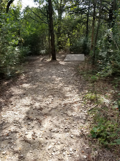 Disc Golf Course «Lester Lorch Park - Beaver Disc Golf Course», reviews and photos, 1823 Texas Plume Rd, Cedar Hill, TX 75104, USA