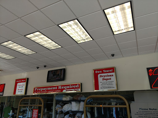 Dry Cleaner «Dry Clean Depot», reviews and photos, 2527 S Telegraph Rd, Bloomfield Hills, MI 48302, USA