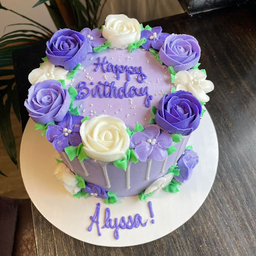 Cupcake Shop «Smallcakes: A Cupcakery of Naperville», reviews and photos, 115 E Ogden Ave #119, Naperville, IL 60563, USA