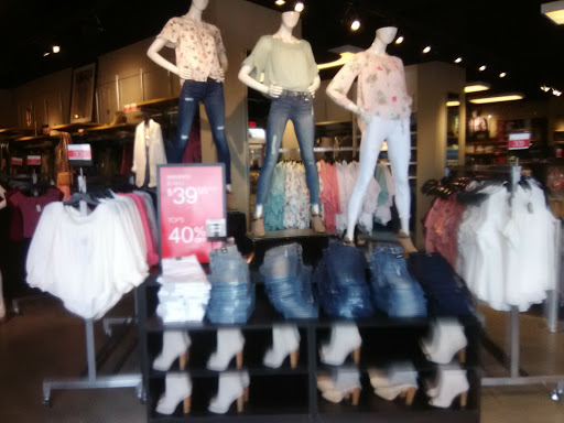 Outlet Store «Express Factory Outlet», reviews and photos, 5050 Factory Shops Blvd, Castle Rock, CO 80108, USA