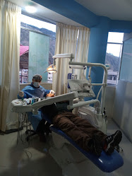 clinica dental "SANTIAGO DE LOS REYES"