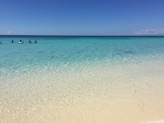 Eagles Bay beach