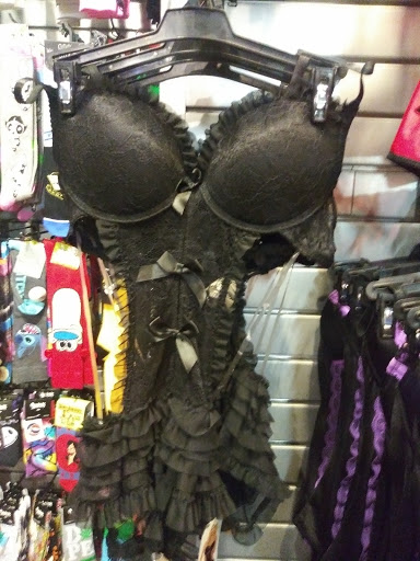 Gift Shop «SPENCER GIFTS», reviews and photos, 95 N Moorland Rd, Brookfield, WI 53005, USA