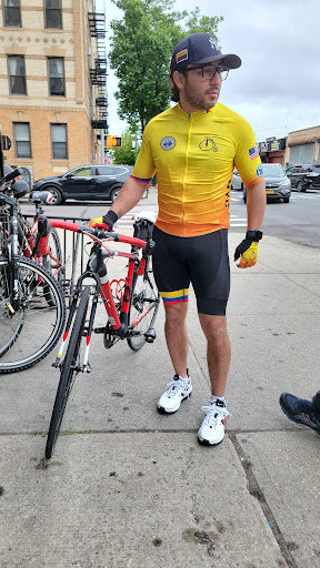 Bicycle Store «Bicycle Repair Man Corporation», reviews and photos, 40-21a 35th Ave, Astoria, NY 11101, USA