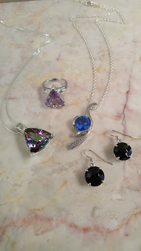 Jewelry Store «Plata y Oro Jewelers», reviews and photos, 125 S Kalamazoo Mall, Kalamazoo, MI 49007, USA