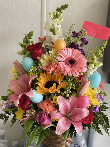 Florist «Country Cousins Flower shop», reviews and photos, 841 E Whittier Blvd, La Habra, CA 90631, USA