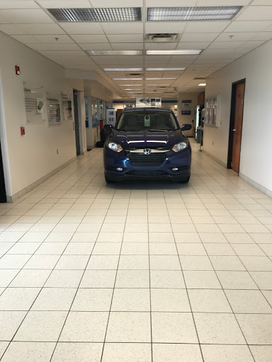 Used Car Dealer «Suburban Honda», reviews and photos, 25100 Haggerty Rd, Farmington Hills, MI 48335, USA