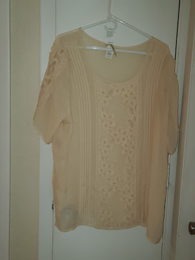 Used Clothing Store «Clothes Mentor», reviews and photos, 11800 S Cleveland Ave, Fort Myers, FL 33907, USA