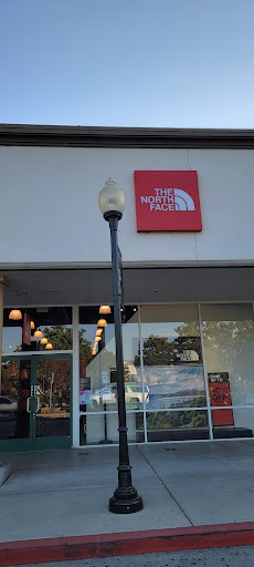 The North Face Outlet, 8555 San Ysidro Ave Ste 20, Gilroy, CA 95020, USA, 