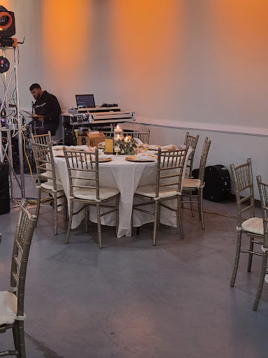 Shopping Mall «Plantation Point Shopping Center», reviews and photos, 6461 Plantation Center Dr, Raleigh, NC 27616, USA