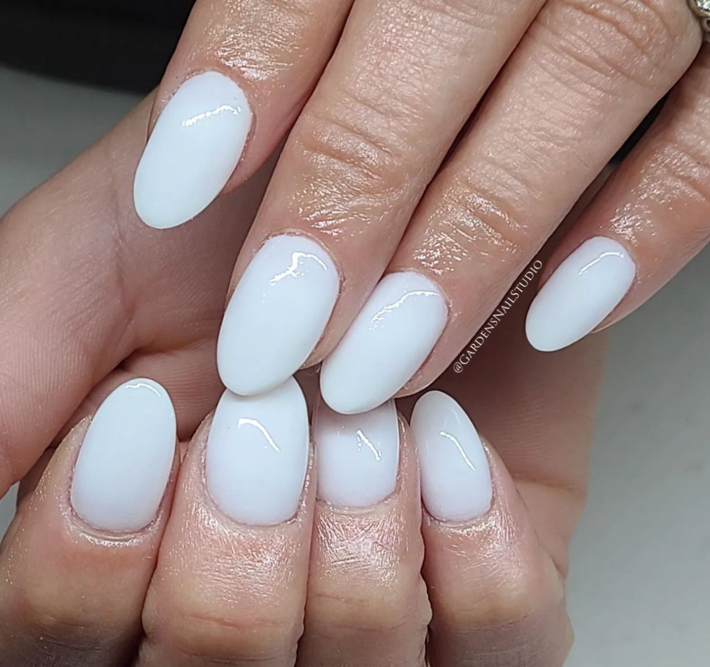 Gardens Nail Studio 33410