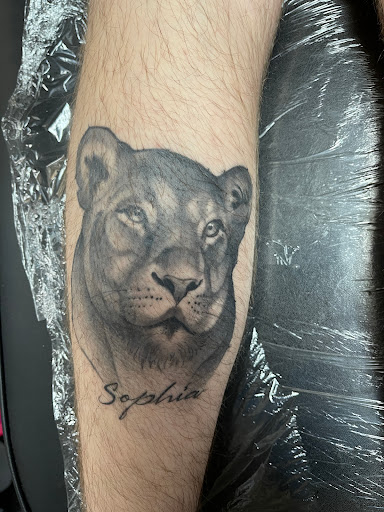 Tattoo Shop «Mine Shaft Tattoo & Piercing», reviews and photos, 8160 S Main St, Helen, GA 30545, USA