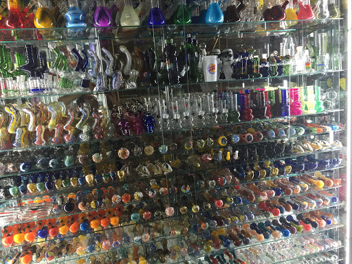 Vaporizer Store «Vape N Cloud Smoke Shop», reviews and photos, 573 Nostrand Ave, Brooklyn, NY 11216, USA