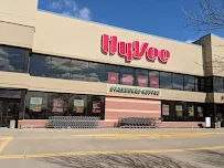Hy-Vee Grocery Store - Car repair in Davenport, IA, Davenport - Rated 4.4/5