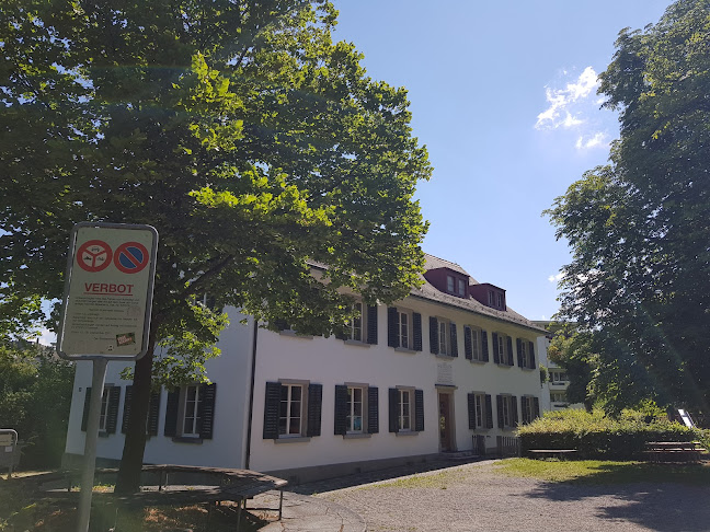 Schulhaus Heinrich Bosshardt- Str. - Zürich