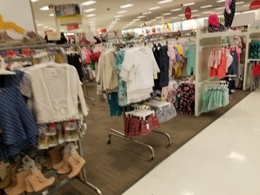 Department Store «Target», reviews and photos, 5901 Douglas Ave, Des Moines, IA 50322, USA