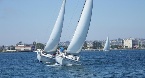 Harbor Island Yacht Club