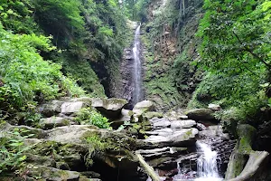 Gazou Waterfall image