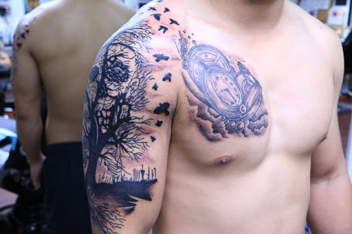 Explore retro tattoo ideas, creative tattoo ideas in Saint Petersburg, available at Lucky You Tattoo