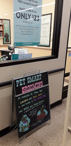 Pet Supply Store «PetSmart», reviews and photos, 4429 Pecanland Mall Dr, Monroe, LA 71203, USA