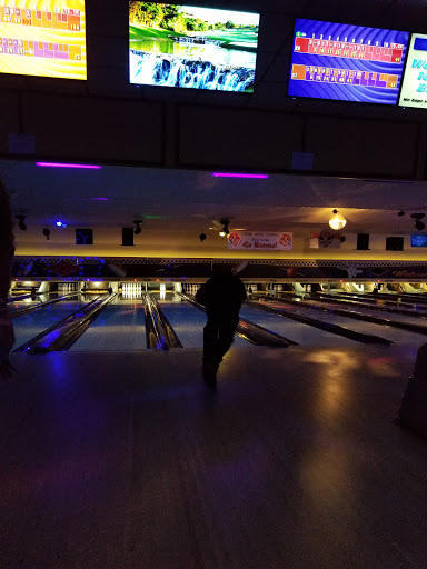 Bowling Alley «Colonial Lanes», reviews and photos, 400 Primrose Dr, Orlando, FL 32803, USA