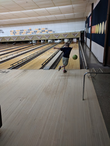 Bowling Alley «Leopard Lanes», reviews and photos, 601 Chateau Dr, Bellevue, NE 68005, USA