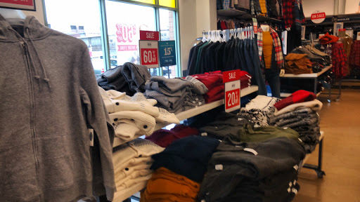 Clothing Store «Old Navy», reviews and photos, 417 N Harlem Ave, Oak Park, IL 60301, USA