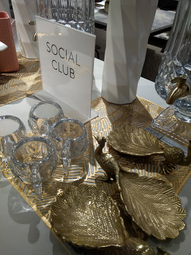 Furniture Store «CB2», reviews and photos, 8000 Sunset Blvd, Los Angeles, CA 90046, USA