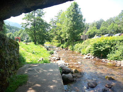 Aire de camping car à Mandailles-Saint-Julien