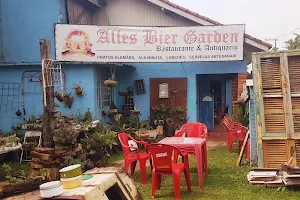 Restaurante e antiquário Alles Bier Garden image