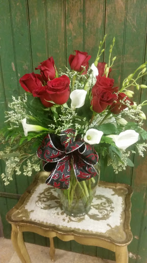 Florist «Wisteria Flower Shoppe, LLC», reviews and photos, 22 E Broadway, Derry, NH 03038, USA