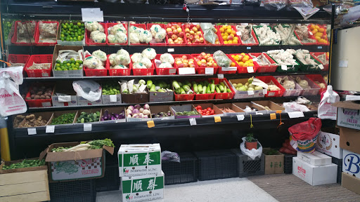 Indian Grocery Store «INDIA MARKET & SUPER EYEBROW THREADING», reviews and photos, 5203 Elkhorn Blvd, Sacramento, CA 95842, USA