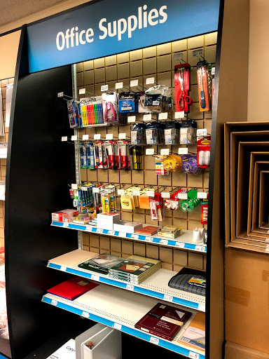 Shipping and Mailing Service «The UPS Store», reviews and photos, 411A Highland Ave, Somerville, MA 02144, USA