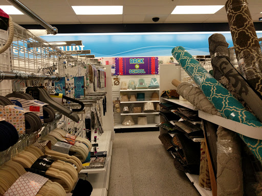 Clothing Store «Ross Dress for Less», reviews and photos, 3500 East-West Hwy, Hyattsville, MD 20782, USA