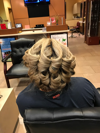 Beauty Salon «Giovanni Esteban Salon & Hair», reviews and photos, 1504 Old Country Rd, Westbury, NY 11590, USA