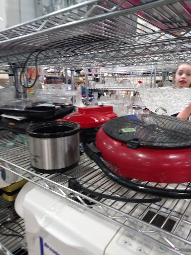 Thrift Store «Goodwill Store & Donation Center», reviews and photos, 539 Fort Hill Dr, Naperville, IL 60540, USA