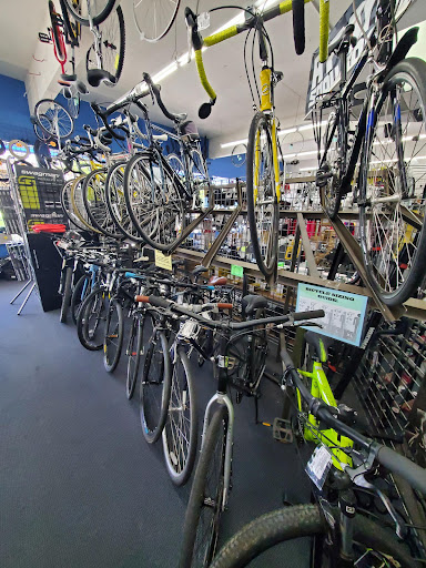 Sporting Goods Store «Play It Again Sports & Bike», reviews and photos, 13210 NE 175th St, Woodinville, WA 98072, USA