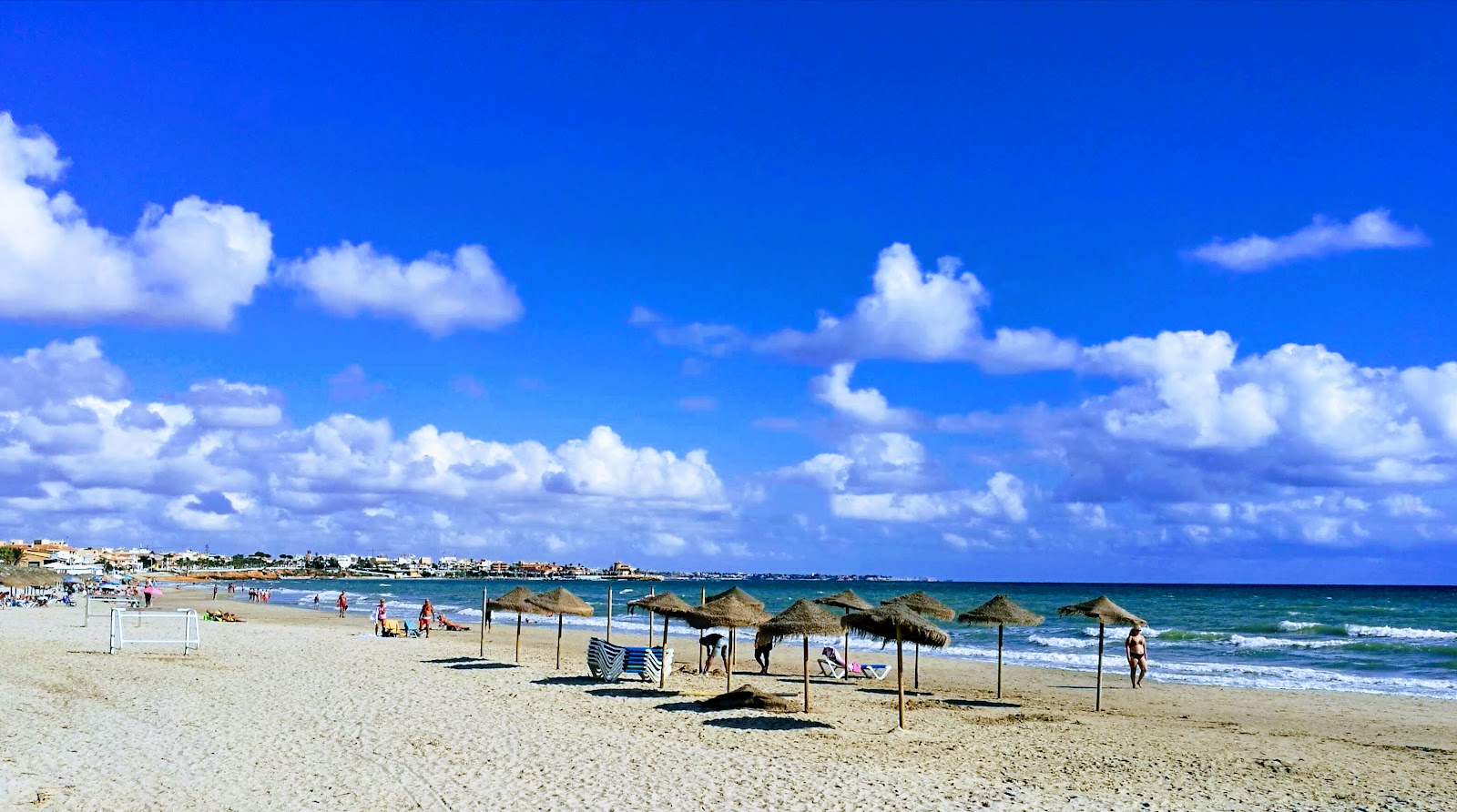 Foto van Strand van Las Higuericas met lange baai