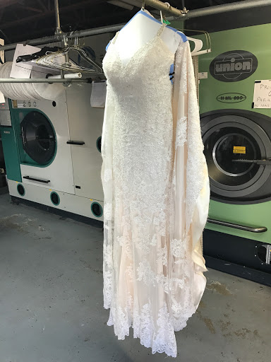 Dry Cleaner «Best Cleaners Orlando», reviews and photos, 4848 New Broad St, Orlando, FL 32814, USA