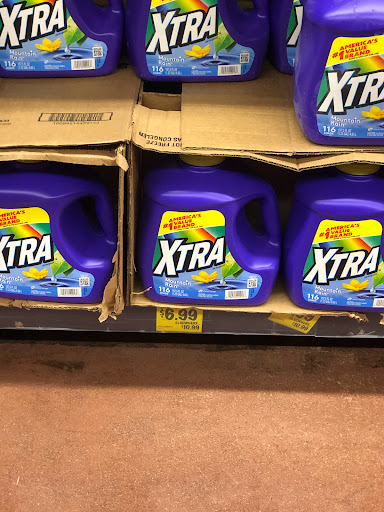 Grocery Store «Grocery Outlet Bargain Market», reviews and photos, 2179 E 14th St, San Leandro, CA 94577, USA